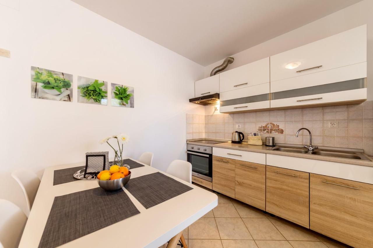 Apartment Vivis Medulin Bagian luar foto